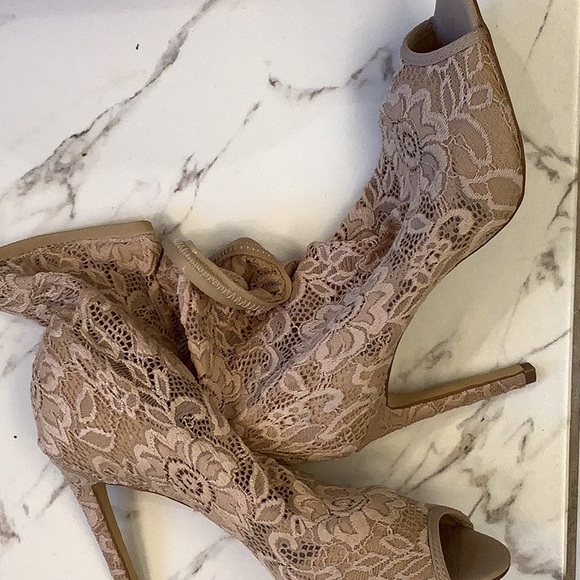 Tan Lace Booties  by Charles David, size 8 - Picture 2 of 4